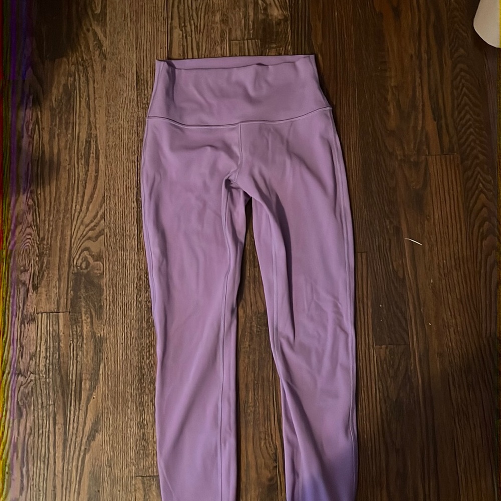 Light Purple Lululemon Wonder Under Leggings